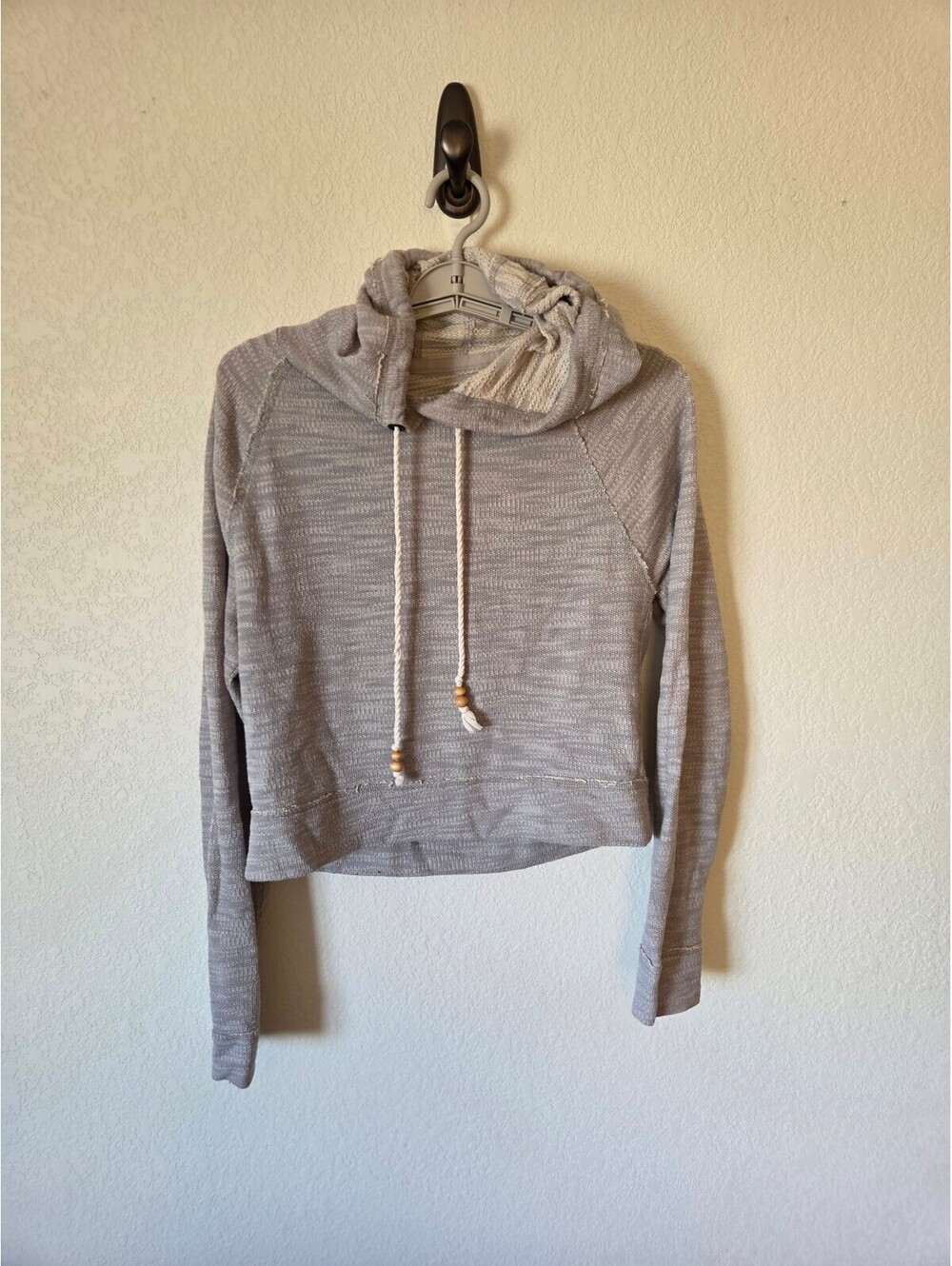 Aéropostale Women's Gray Cropped Hoodie with Drawstring Hood and Wooden Beads